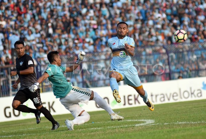 PERSELA LAMONGAN MENANG | ANTARA Foto Persela Lamongan evaluasi performa pemain muda